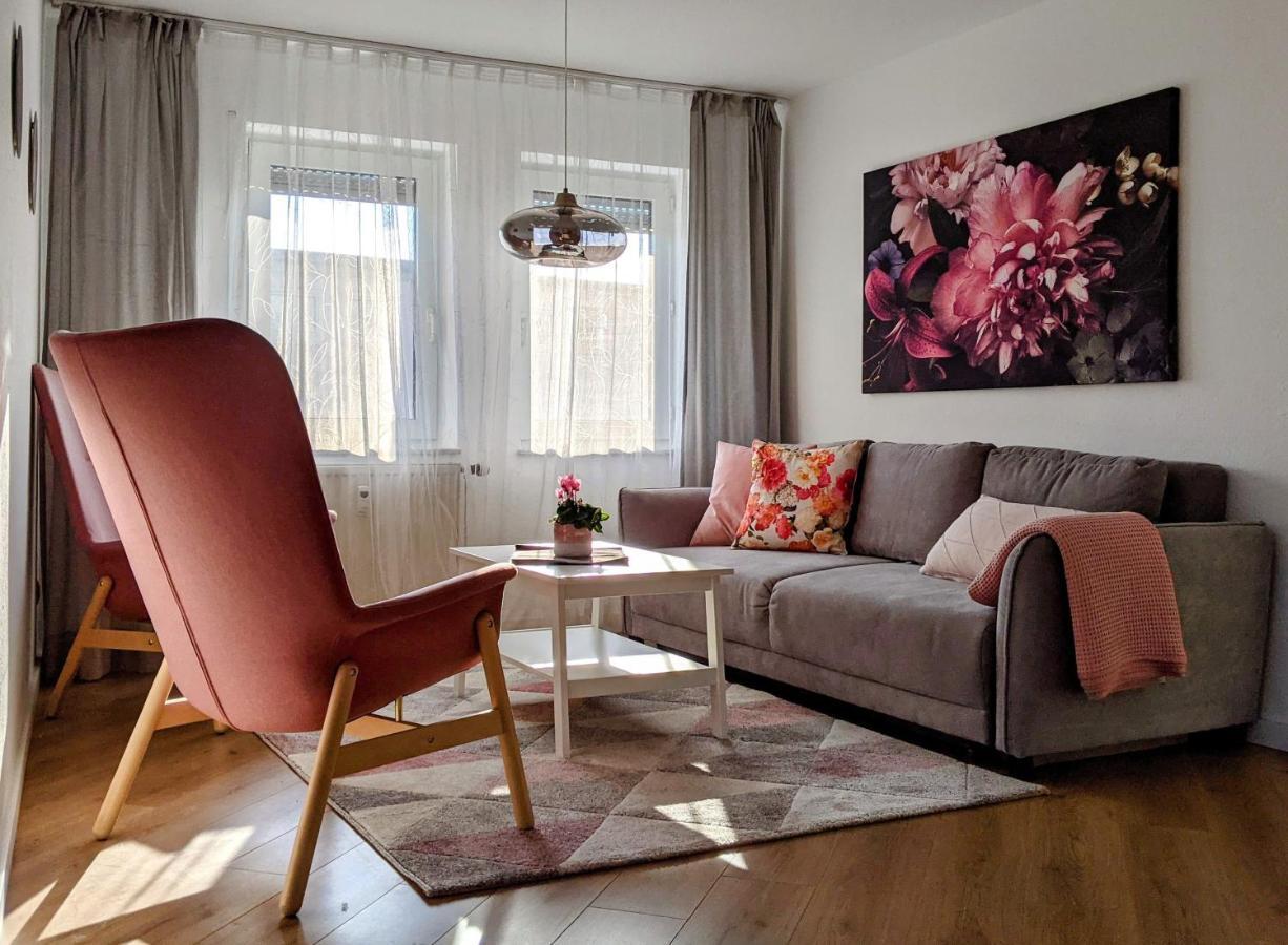 Cozy Apartment With Parking Garage Near Outlet Metzingen  Dış mekan fotoğraf