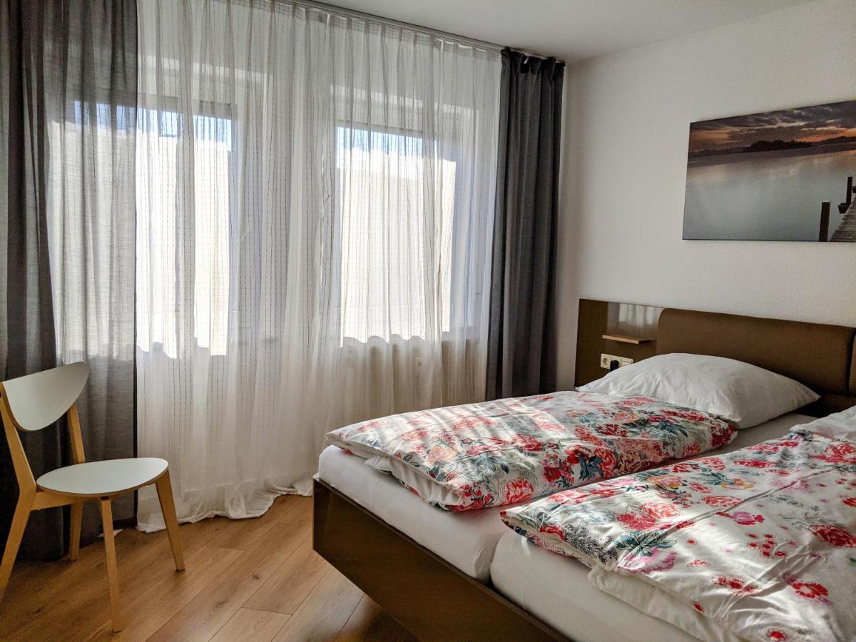 Cozy Apartment With Parking Garage Near Outlet Metzingen  Dış mekan fotoğraf